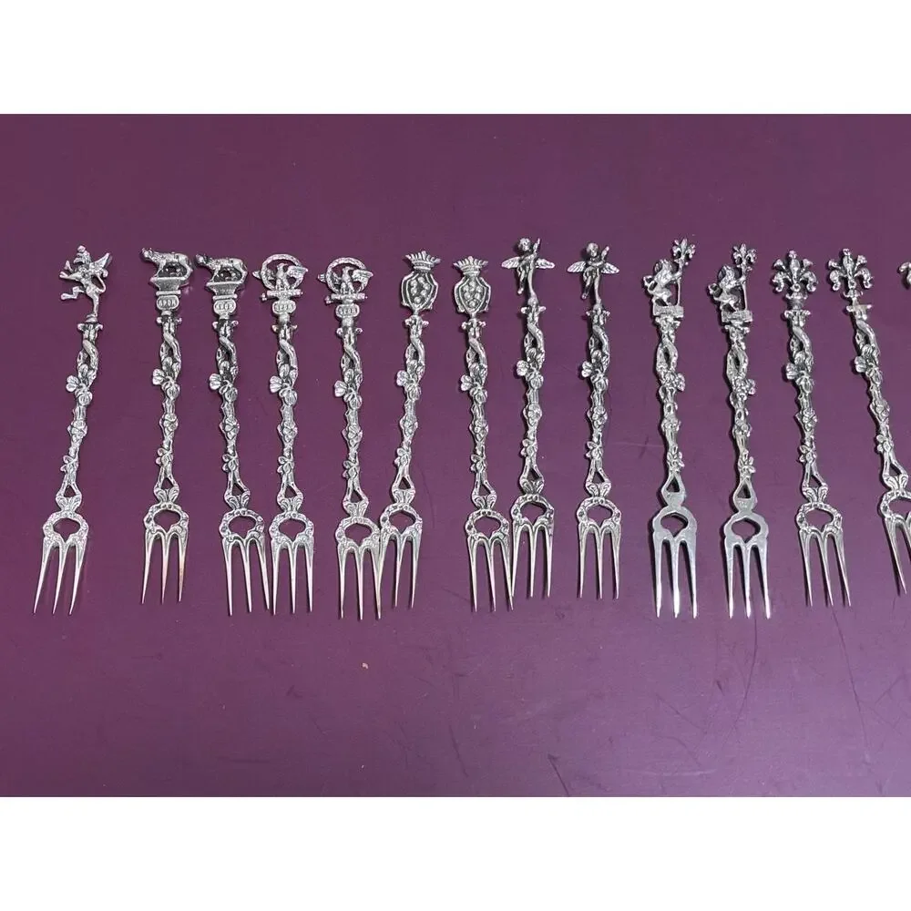 Lot Set of 18 800 Silver 3 Tined Serving Fork with Winged Cherub Figures
